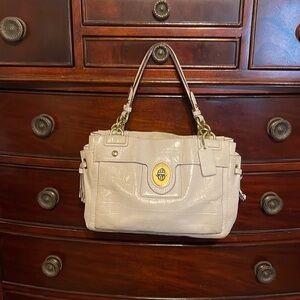 Coach  Peyton Patent Leather Croc Embossed   Shoulder Bag J0920-14514